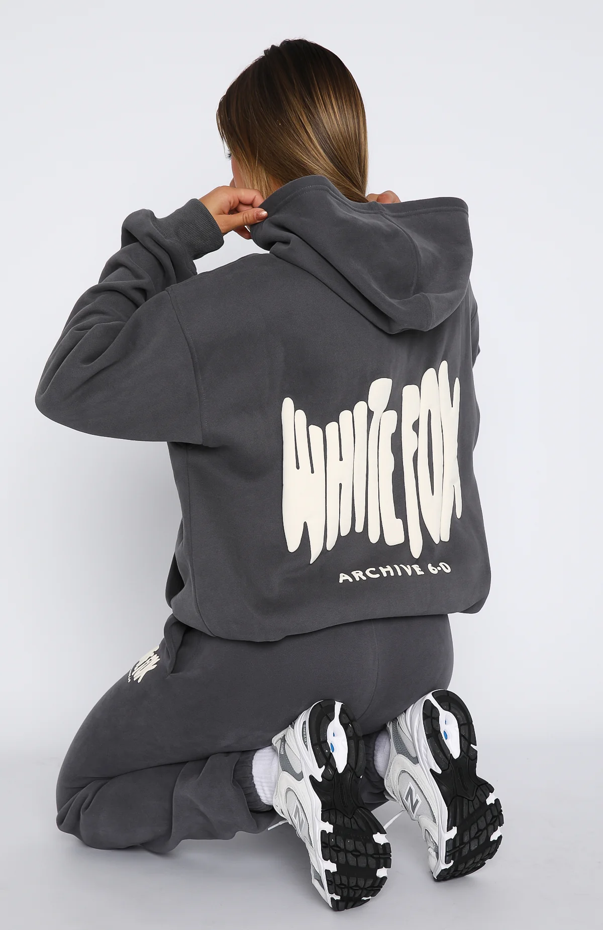 Archive 6.0 Oversized Hoodie Ash - Image 4